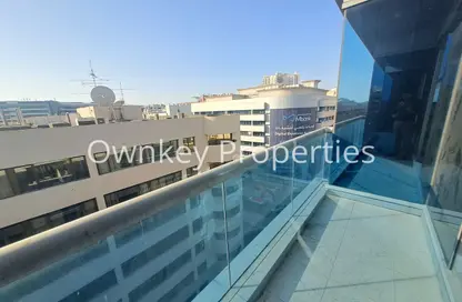 Apartment - 3 Bedrooms - 3 Bathrooms for rent in Silver Sands 2 - Mankhool - Bur Dubai - Dubai