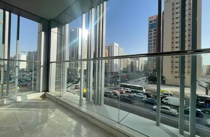 Apartment - 1 Bedroom - 2 Bathrooms for rent in Al Marjan Tower - Al Falah Street - City Downtown - Abu Dhabi