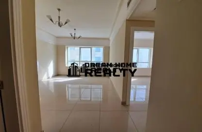 Apartment - 1 Bedroom - 2 Bathrooms for rent in Al Khan 9 building - Al Khan - Sharjah