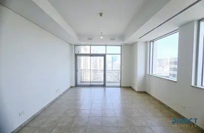 Apartment - 3 Bedrooms - 3 Bathrooms for sale in Emaar Tower B - Emaar Towers - Deira - Dubai