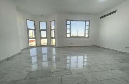 Empty Room image for: Apartment - 1 Bathroom for rent in Khalifa City A Villas - Khalifa City A - Khalifa City - Abu Dhabi, Image 1