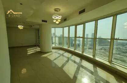 Apartment - 3 Bedrooms - 5 Bathrooms for rent in Sarab Tower - Al Majaz 3 - Al Majaz - Sharjah
