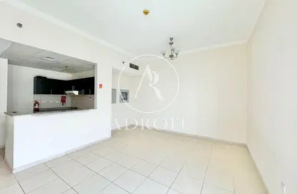 Apartment - 1 Bedroom - 1 Bathroom for sale in Mazaya 2 - Queue Point - Liwan - Dubai Land - Dubai