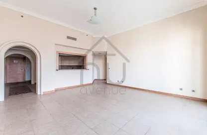 Apartment - 2 Bedrooms - 3 Bathrooms for rent in Al Khushkar - Shoreline Apartments - Palm Jumeirah - Dubai