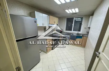 شقة - غرفة نوم - 2 حمامات للايجار في شارع التعاون - التعاون - الشارقة