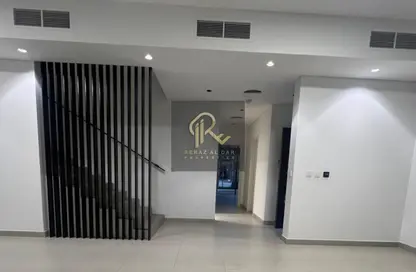 تاون هاوس - 4 غرف نوم - 5 حمامات للايجار في روبينيا - مسار - تلال سيتي - الشارقة