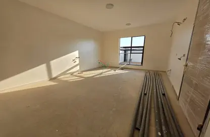 Villa - 6 Bedrooms - 7+ Bathrooms for rent in Zakher - Al Ain