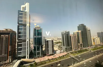 Apartment - 2 Bedrooms - 2 Bathrooms for rent in 21st Century Tower - Sheikh Zayed Road - Dubai