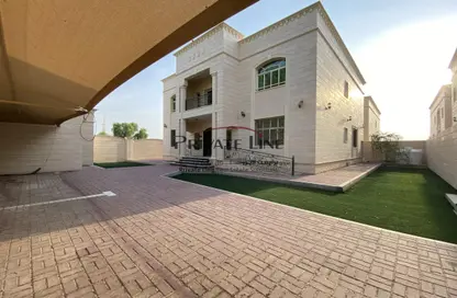 Outdoor House image for: Villa - 5 Bedrooms - 7 Bathrooms for rent in Al Masoodi - Al Ain, Image 1