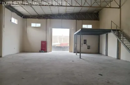 Warehouse - Studio - 1 Bathroom for rent in Umm Al Thuoob - Umm Al Quwain