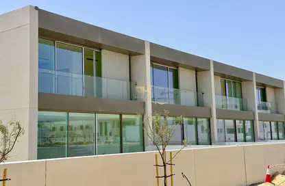 Townhouse - 3 Bedrooms - 4 Bathrooms for sale in Nad Al Sheba Gardens - Nad Al Sheba 1 - Nad Al Sheba - Dubai