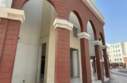 متجر - استوديو - 1 حمام للبيع في X08 - طراز إنجليزي - المدينة الدولية - دبي