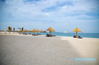شقة - 1 حمام للايجار في فيروز - باب البحر - جزيرة المرجان - رأس الخيمة