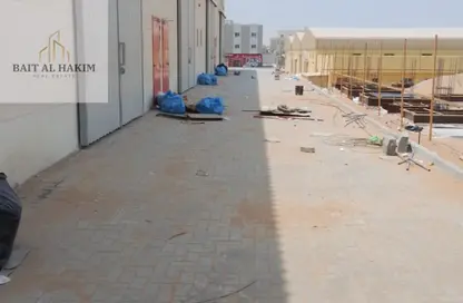 مستودع - استوديو - 1 حمام للايجار في أم الثعوب - أم القيوين