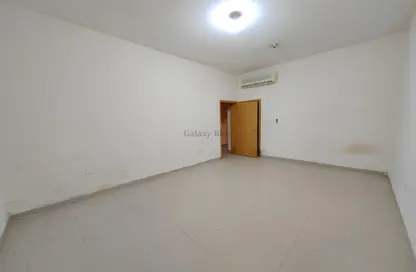 Apartment - 2 Bedrooms - 2 Bathrooms for rent in Shabia - Mussafah - Abu Dhabi
