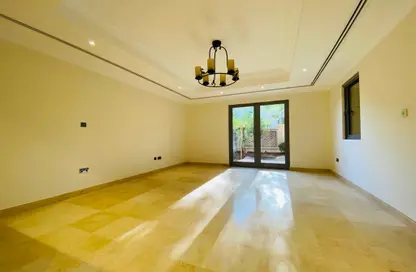 فيلا - 3 غرف نوم - 5 حمامات للايجار في فلل سعديات بيتش - شاطئ السعديات - جزيرة السعديات - أبوظبي