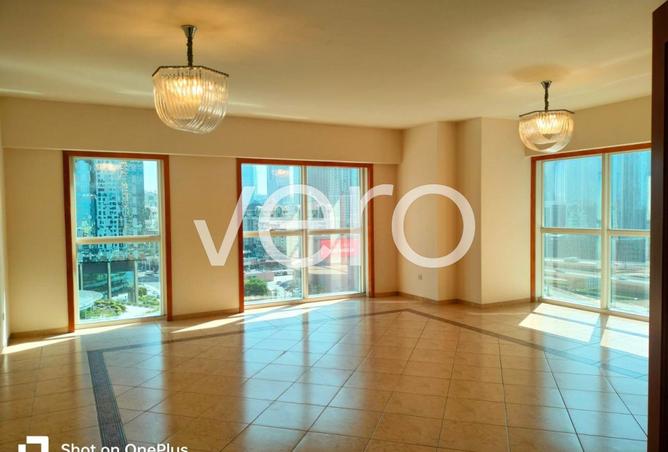 Huge Layout | Family Oriented | Burj Khalifa View