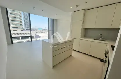 Apartment - 1 Bedroom - 2 Bathrooms for rent in RDK Towers - Najmat Abu Dhabi - Al Reem Island - Abu Dhabi