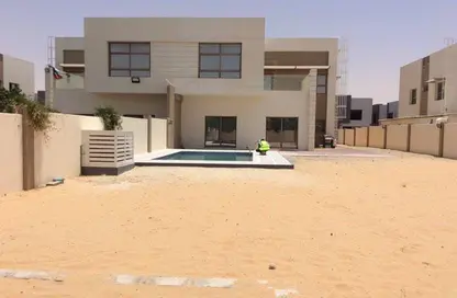 Villa - 5 Bedrooms - 6 Bathrooms for sale in Sharjah Garden City - Sharjah