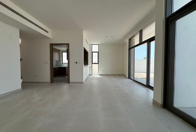 15205174 - Property Image 3