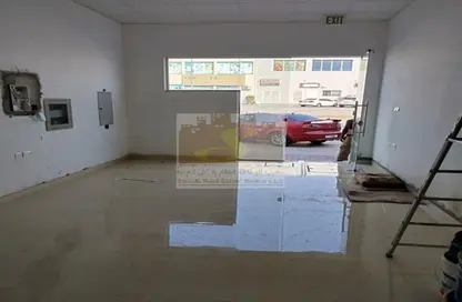 Office Space - Studio - 1 Bathroom for rent in Al Muhaisnah 2 - Al Muhaisnah - Dubai