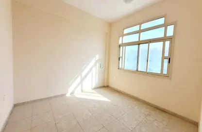 Empty Room image for: Apartment - 2 Bedrooms - 2 Bathrooms for rent in Al Ghail - Al Mutarad - Al Ain, Image 1