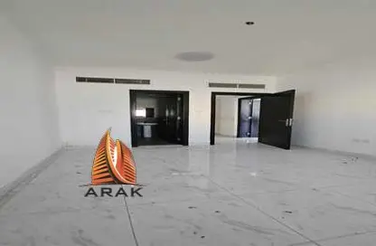 Apartment - 2 Bedrooms - 2 Bathrooms for rent in Al Mowaihat 2 - Al Mowaihat - Ajman