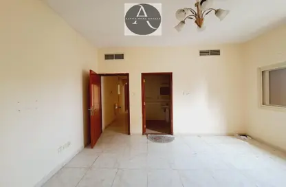 Apartment - 1 Bedroom - 2 Bathrooms for rent in Al Khan - Sharjah