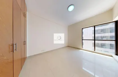 شقة - 2 غرف نوم - 2 حمامات للايجار في 9 غولدن ساندز - منخول - بر دبي - دبي