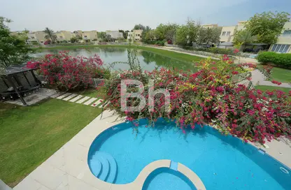 Villa - 4 Bedrooms - 5 Bathrooms for sale in Meadows 9 - Meadows - Dubai