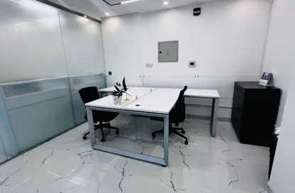 Business Centre - Studio - 3 Bathrooms for rent in Al Nasr Plaza - Oud Metha - Bur Dubai - Dubai