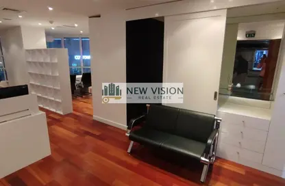 مكتب - استوديو - 1 حمام للايجار في برج الوليد - القصباء - الشارقة مكتب - استوديو - 1 حمام للايجار في برج الوليد - القصباء - الشارقة