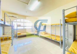 Staff Accommodation - 8 bathrooms for rent in M-40 - Mussafah Industrial Area - Mussafah - Abu Dhabi