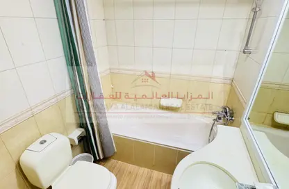 Apartment - 1 Bedroom - 2 Bathrooms for rent in Beach Tower 1 - Al Khan Lagoon - Al Khan - Sharjah