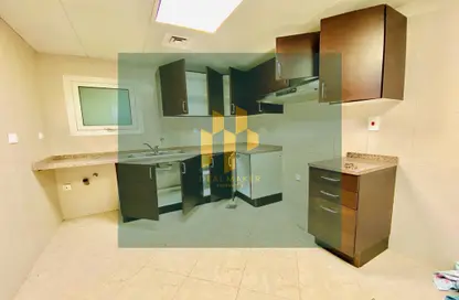 Apartment - 3 Bedrooms - 4 Bathrooms for rent in Danat Tower A - Danat Towers - Muroor Area - Abu Dhabi