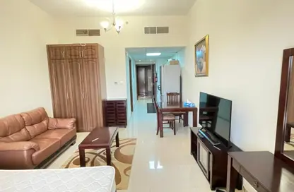 شقة - 1 حمام للايجار في مساكن النخبة الرياضية 10 - مساكن النخبة الرياضية - مدينة دبي الرياضية - دبي