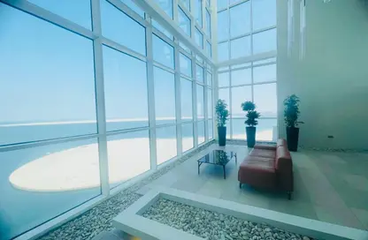 شقة - 3 غرف نوم - 4 حمامات للايجار في مساكن لامار - برج السيف - شاطئ الراحة - أبوظبي