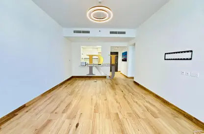 Apartment - 1 Bedroom - 2 Bathrooms for rent in The Waves Residences - Mankhool - Bur Dubai - Dubai