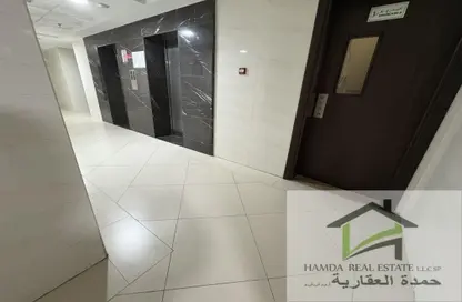 شقة - غرفة نوم - 2 حمامات للايجار في مجمع مويلح - تجارية مويلح - الشارقة