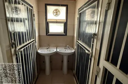 Labor Camp - Studio - 7+ Bathrooms for rent in Al Jurf Industrial 2 - Al Jurf Industrial - Ajman Labor Camp - Studio - 7+ Bathrooms for rent in Al Jurf Industrial 2 - Al Jurf Industrial - Ajman