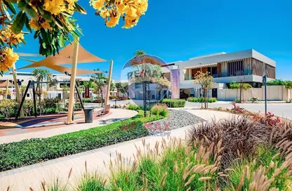 Villa - 5 Bedrooms - 6 Bathrooms for sale in West Yas - Yas Island - Abu Dhabi