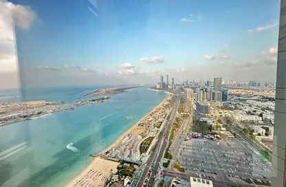 Apartment - 3 Bedrooms - 4 Bathrooms for rent in Nation Towers - Corniche Road - Abu Dhabi