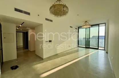 شقة - 2 غرف نوم - 1 حمام للايجار في زا باراجون لآي جي او - الخليج التجاري - دبي