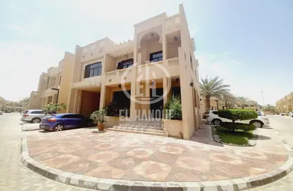 Villa - 4 Bedrooms - 6 Bathrooms for rent in Al Yasat Compound - Al Karamah - Abu Dhabi