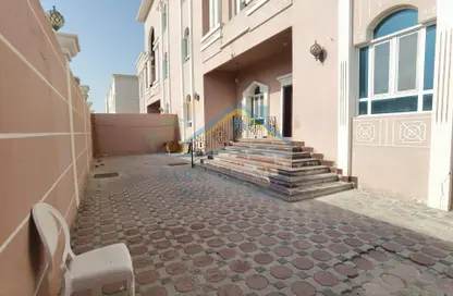 شقة - 4 غرف نوم - 4 حمامات للايجار في مركز محمد بن زايد - مدينة محمد بن زايد - أبوظبي