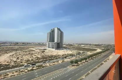شقة - غرفة نوم - 1 حمام للايجار في واحة السيليكون - دبي