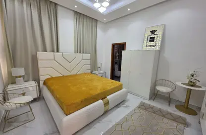 Townhouse - 5 Bedrooms - 7 Bathrooms for sale in Al Yasmeen 1 - Al Yasmeen - Ajman