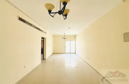 شقة - 2 غرف نوم - 2 حمامات للايجار في بناية مويليح 29 - مويلح - الشارقة شقة - 2 غرف نوم - 2 حمامات للايجار في بناية مويليح 29 - مويلح - الشارقة