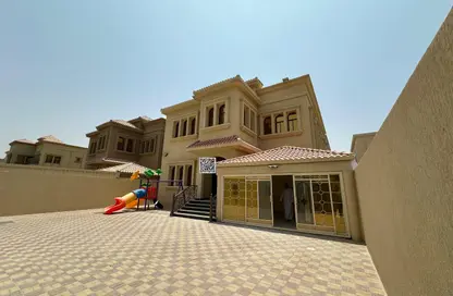 فيلا - 5 غرف نوم - 7 حمامات للايجار في 1 المويهات - المويهات - عجمان