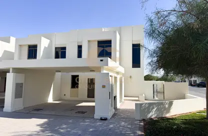 Townhouse - 4 Bedrooms - 5 Bathrooms for rent in Noor Townhouses - Town Square - Dubai
